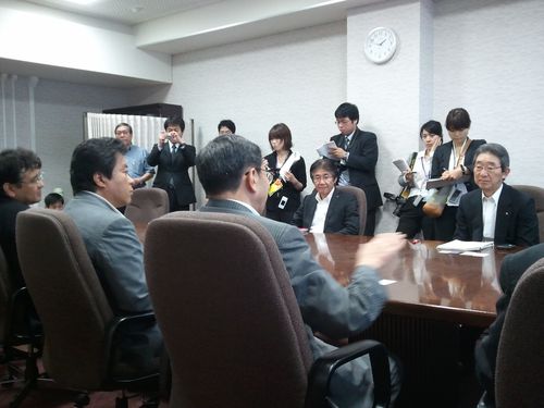 110523吉井議員県庁